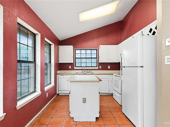 5th image of 2121 Norma Ln