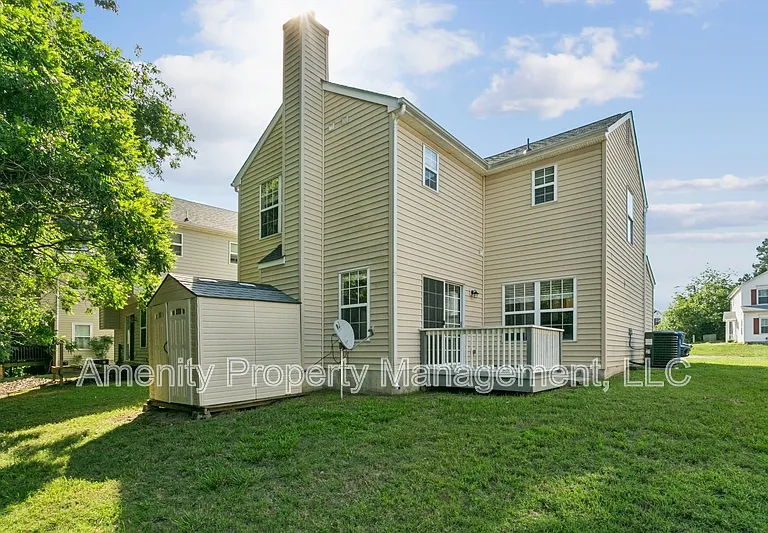 321 Warwick Landing Pkwy — Photo 22