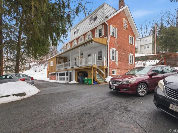 29 Hoover Place, Stony Point, NY 10980