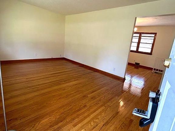 5th image of 4103 Blossomwood Dr