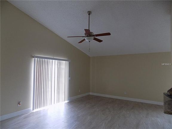 4th image of 3619 Narroline Dr