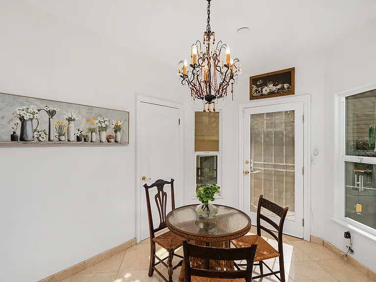 7901 Berger Ave — Photo 12