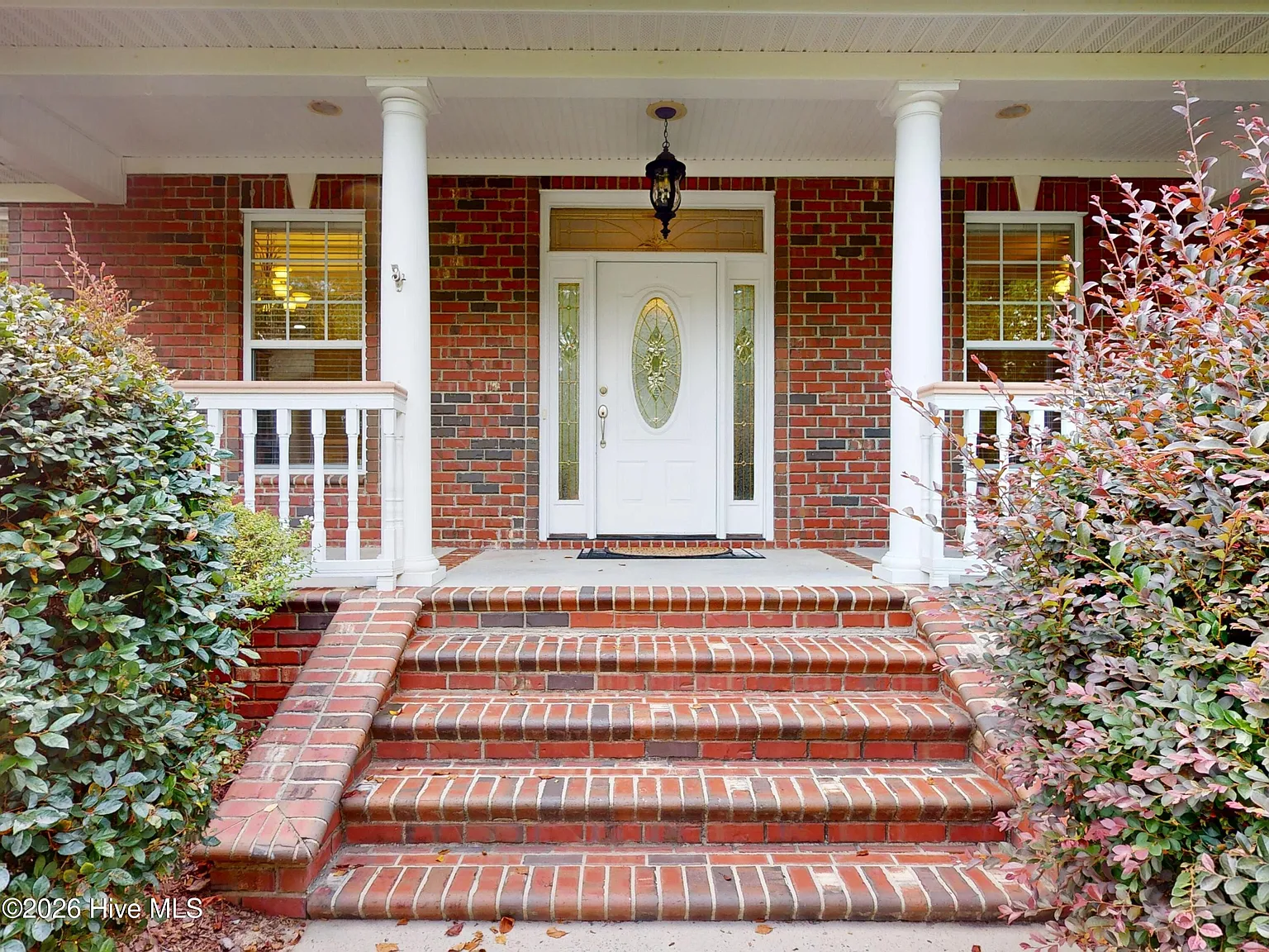 5 bed, 3.5 bath, 3100 sqft, $2,900 — Photo 3