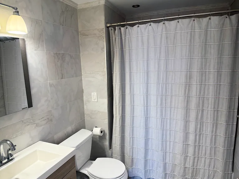 415 Newark St #6B — Photo 10