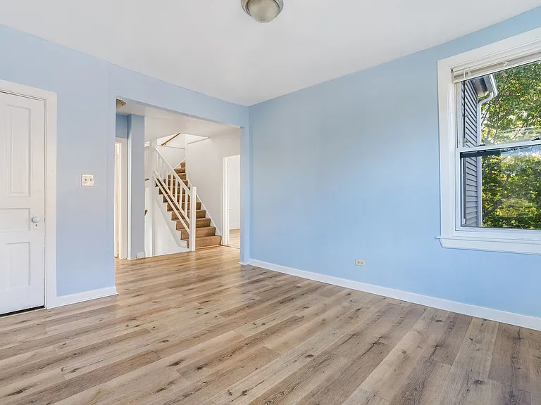 2nd floor living room