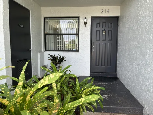 1284 S Military Trl, Deerfield Beach, FL