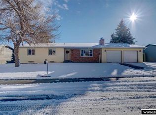 3141 Ridgecrest Dr, Casper, WY 82604