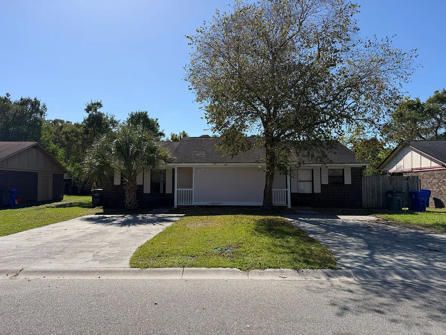 2 Bedroom 2 Bath Apartment in Oak Ridge Estates - N. Charleston — Photo 1