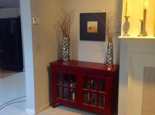 78 Timberwood Rd, West Hartford, CT 06117