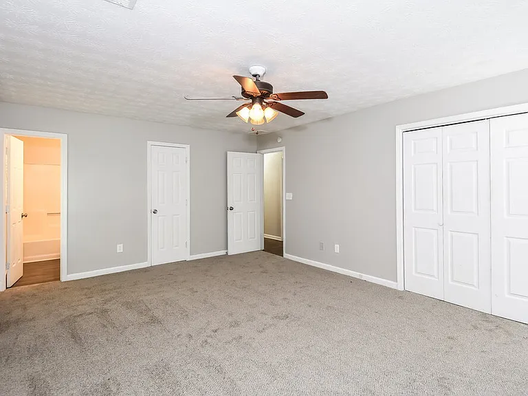 897 Raintree Ct SE — Photo 10