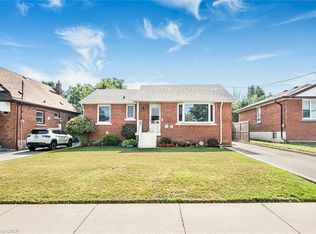 321 E 15th St, Hamilton, ON L9A4G6