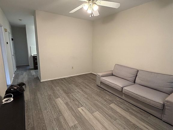 2nd image of 2801 Rio Grande St APT 208
