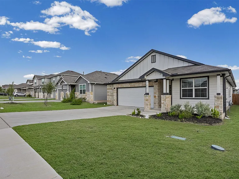 231 Lavaca River Ln — Photo 23