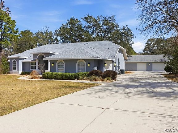 2nd image of 6045 N Oakmont Dr
