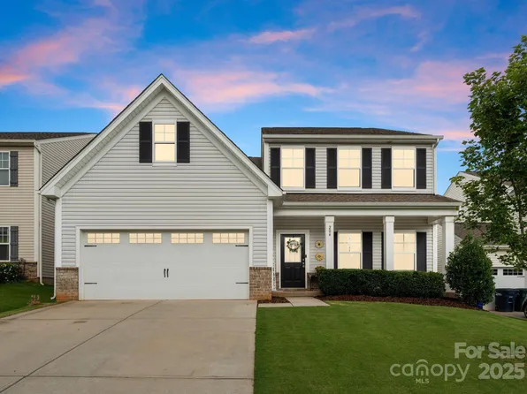 204 Fesperman Cir, Troutman, NC 28166