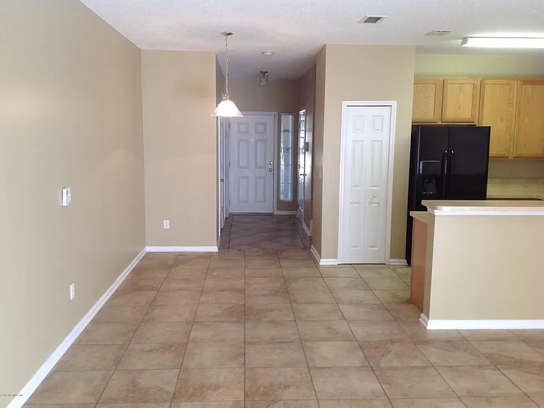 8584 Tower Falls Dr — Photo 4