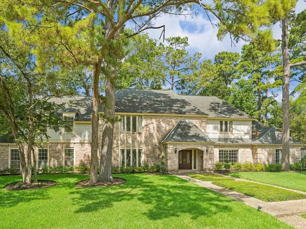 16027 Champion Dr, Spring, TX 77379
