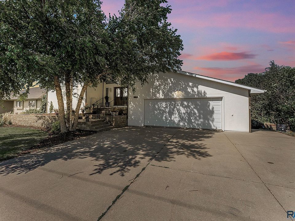2100 E 57th St, Sioux Falls, SD 57108 Zillow