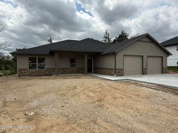 5305 Thornridge Ct, Jefferson City, MO 65109