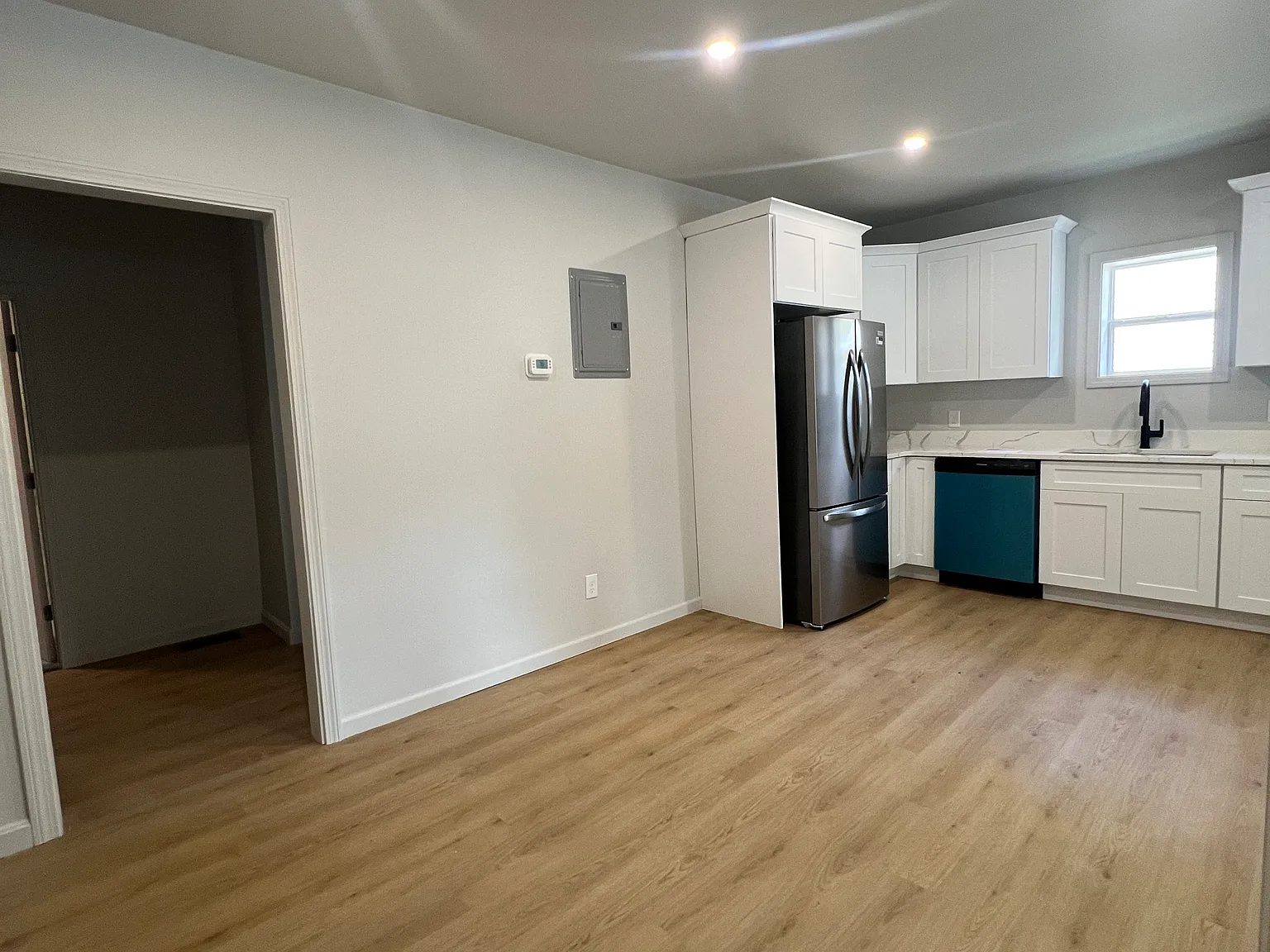 1 bed, 650 sqft, $1,850 — Photo 3