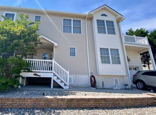 3810 Hudson Ave #B, Wildwood, NJ 08260