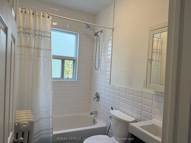 394 Dovercourt Rd #33 — Photo 8