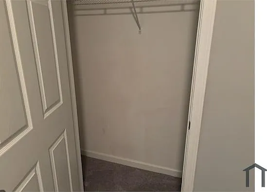 3 bed, 1200 sqft, $1,650 — Photo 2