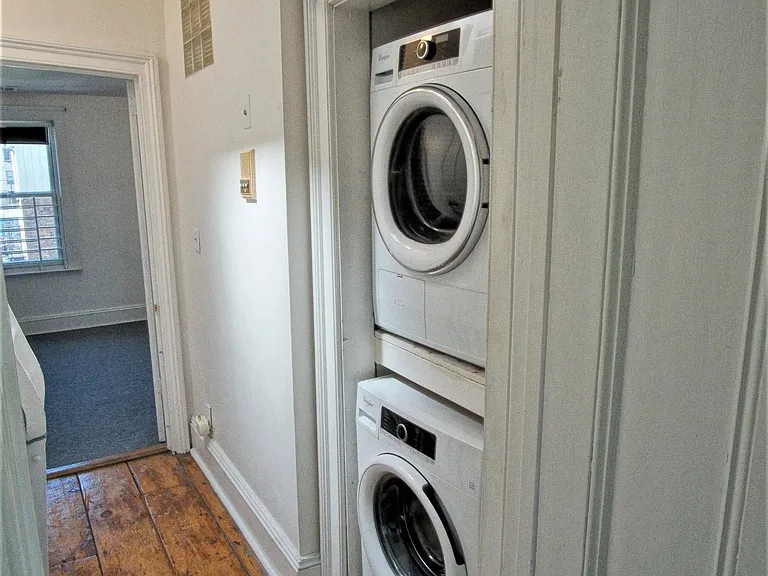 255 4th St #2 — Photo 16