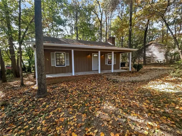 3909 Daye Dr, Greensboro, NC 27407