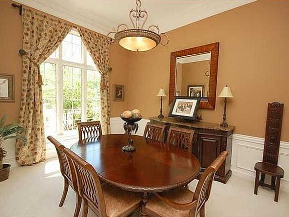 2nd image of 13716 Creekridge Ln