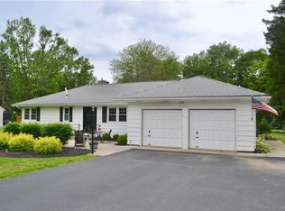 371 Maple Rd, East Aurora, NY 14052