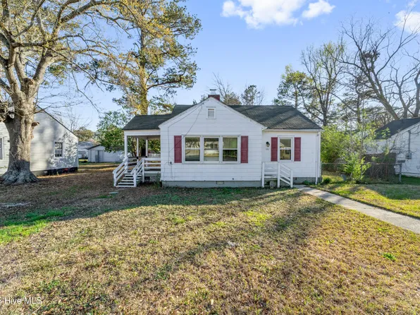 206 Westminister Drive, Jacksonville, NC 28540