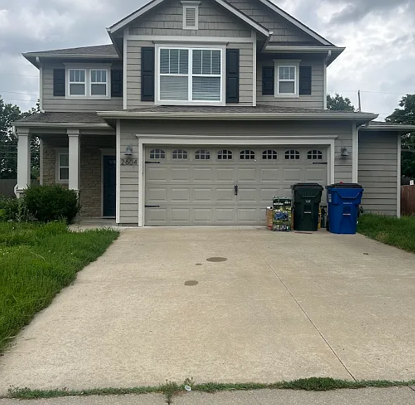 2604 Lazy Brook Ln — Photo 1
