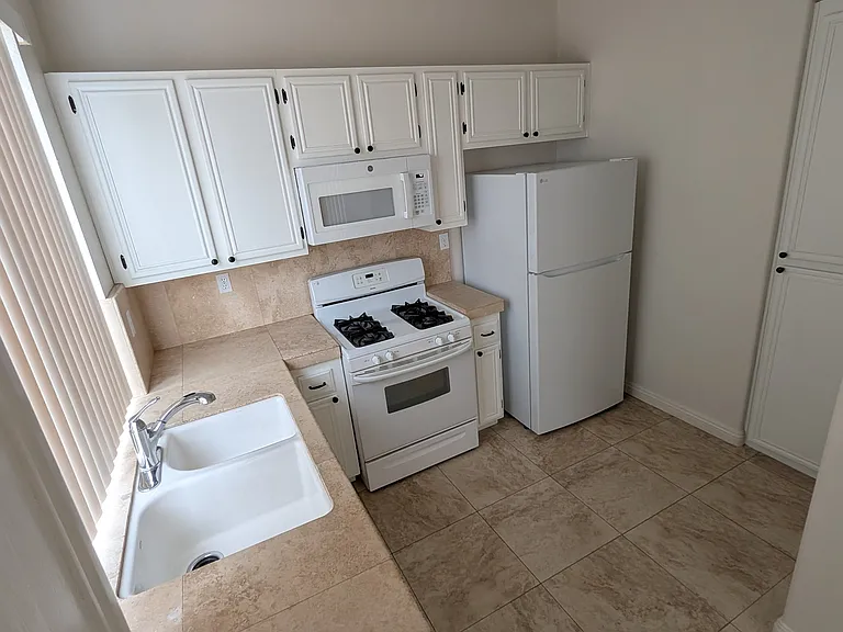 8715 Westmore Rd #7 — Photo 15
