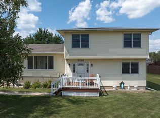 506 Linn St, Fairfax, IA 52228
