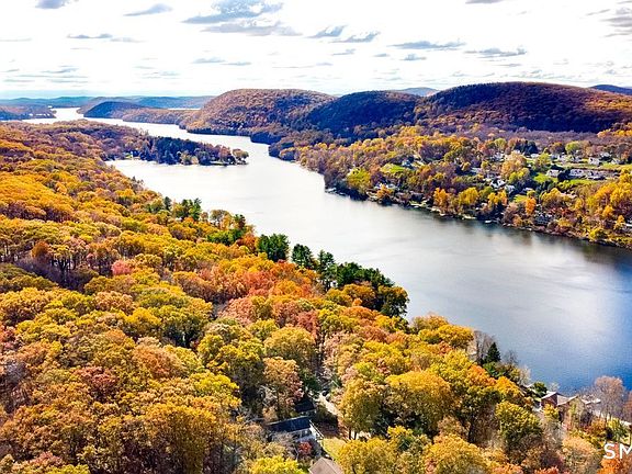 2nd image of 11 Oak Road