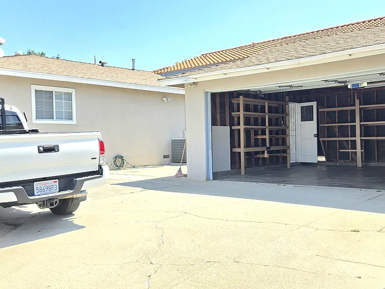 700 E Angeleno Ave — Photo 20