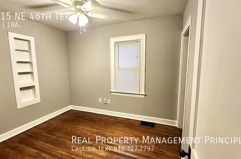 4515 NE 46th Ter — Photo 10