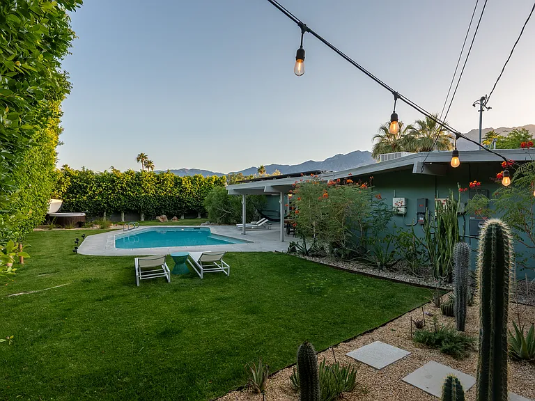 2070 N Whitewater Club Dr — Photo 5
