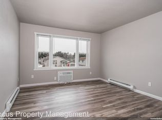 505 Oakridge Ln #13152144, New London, WI 54961