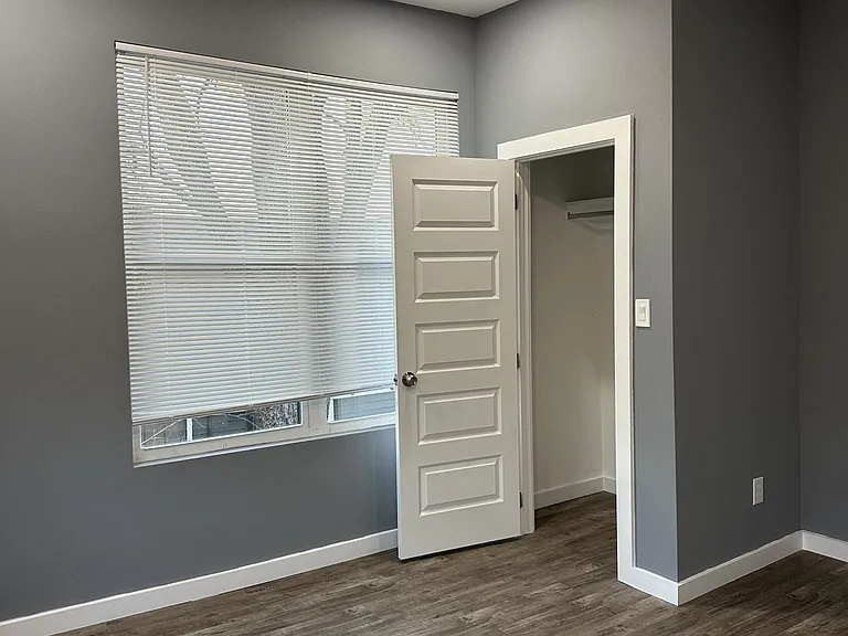 926 Centre St #4 — Photo 24