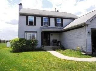 227 W Prairie Ln, Round Lake, IL 60073