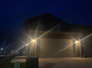 2575 E Meadowside Pl, Sioux Falls, SD 57108