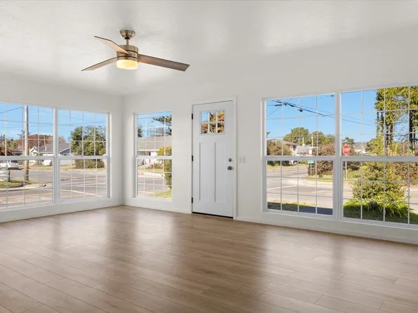 575 Cooper Ave, Crescent City, CA 95531