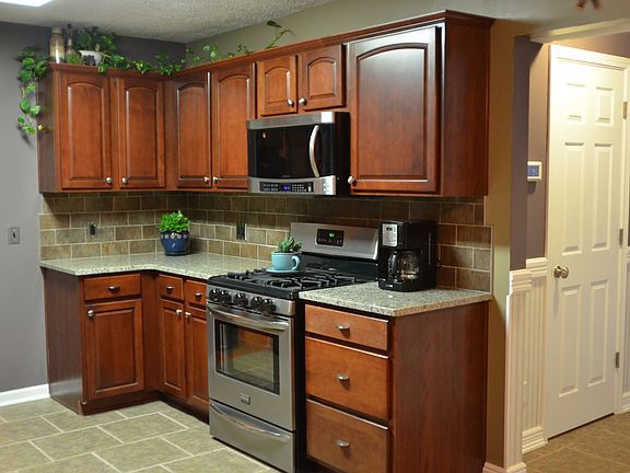 5th image of 20255 Glendale Avenue Cir