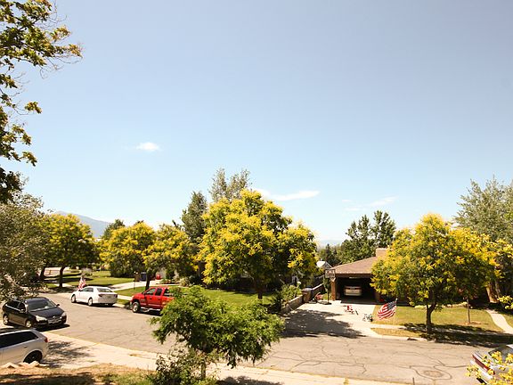 4th image of 2389 E Logan Way