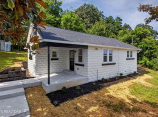 322 Oak St, Clinton, TN 37716