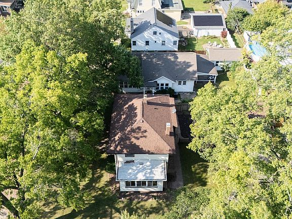 5th image of 706 Bacon St