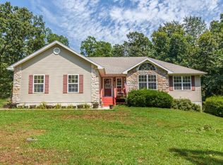 23240 Regal Dr, Lebanon, MO 65536