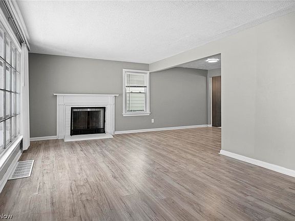 2nd image of 20214 Lanbury Ave
